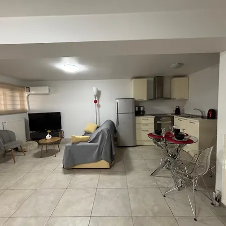 Nancy's * Ναύπλιο